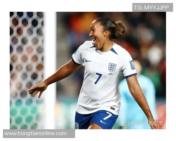 女足球星怀特：突破自我挑战极限的成长之路与辉煌成就