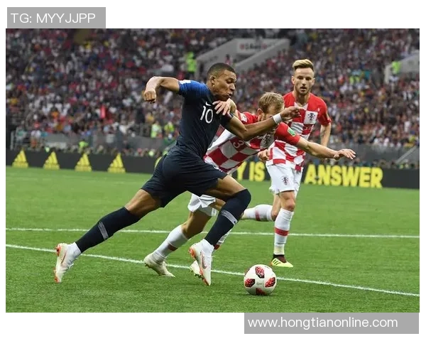 法国足球天才卡姆巴佩的成长历程与国际赛场表现分析 法国足球天才卡姆巴佩的成长历程与国际赛场表现分析